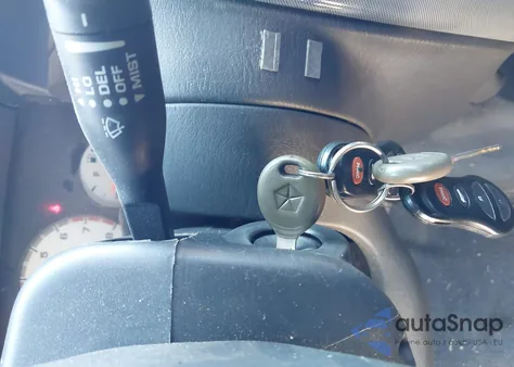 2000 Dodge Neon Highline из США, поврежденный, VIN 1B3ES46C5YD740559